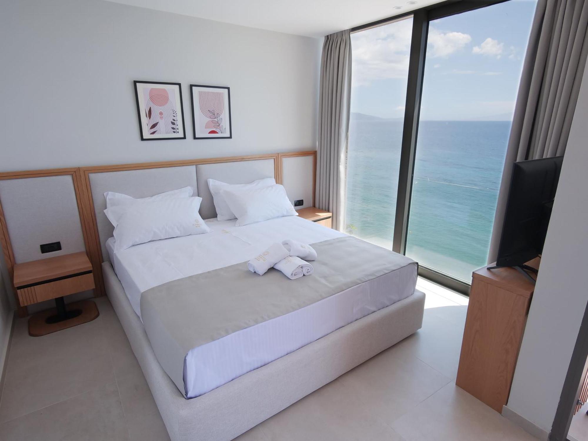 Sunrise Hotel 4*